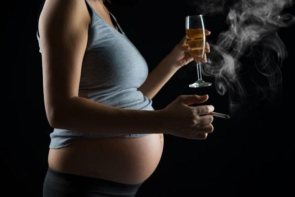Efectele alcoolului asupra dezvoltării creierului bebelușului